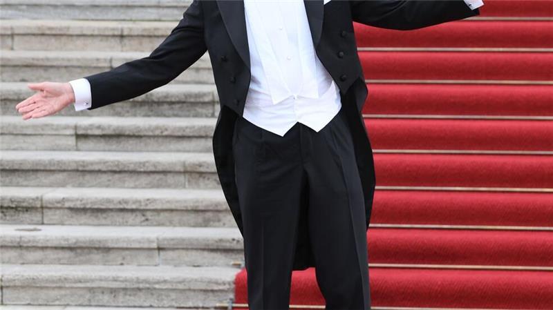 „An meine Mutter gedacht“: Campino erklärt Auftritt im Frack Campino über Auftritt im Frack: Shitstorm gerne in Kauf genommen.