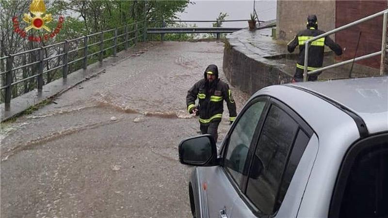 92-Jähriger bei Starkregen in Italien ertrunken Viele Straßen sind überschwemmt.