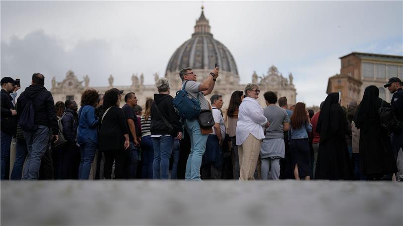 Tod von Papst oder Queen: Warum bewegt einen das eigentlich? Zur Beisetzung von Papst Franziskus werden in Rom 200 000 Menschen erwartet (Archivbild).